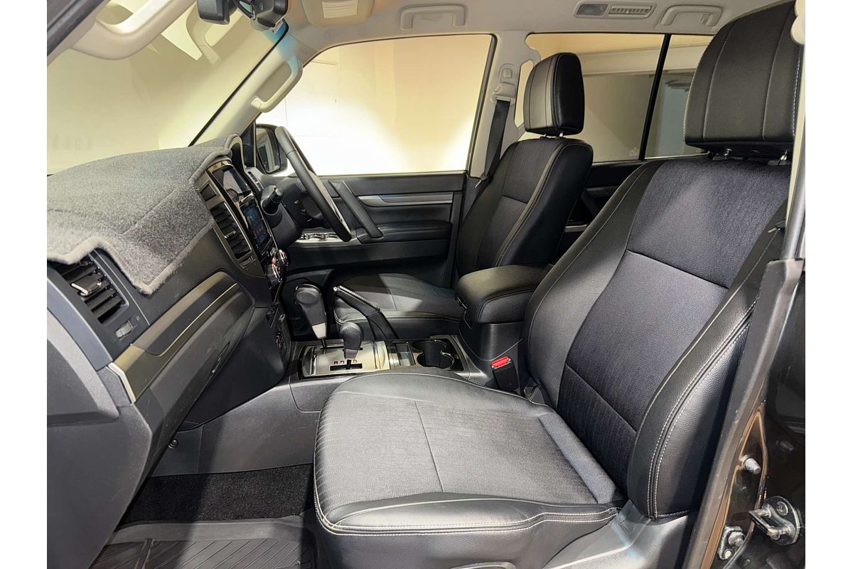2021 Mitsubishi Pajero GLS NX
