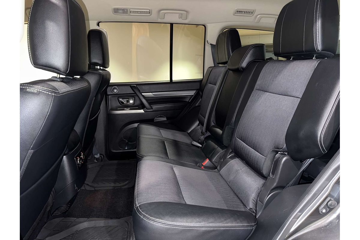 2021 Mitsubishi Pajero GLS NX