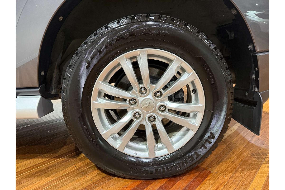 2021 Mitsubishi Pajero GLS NX