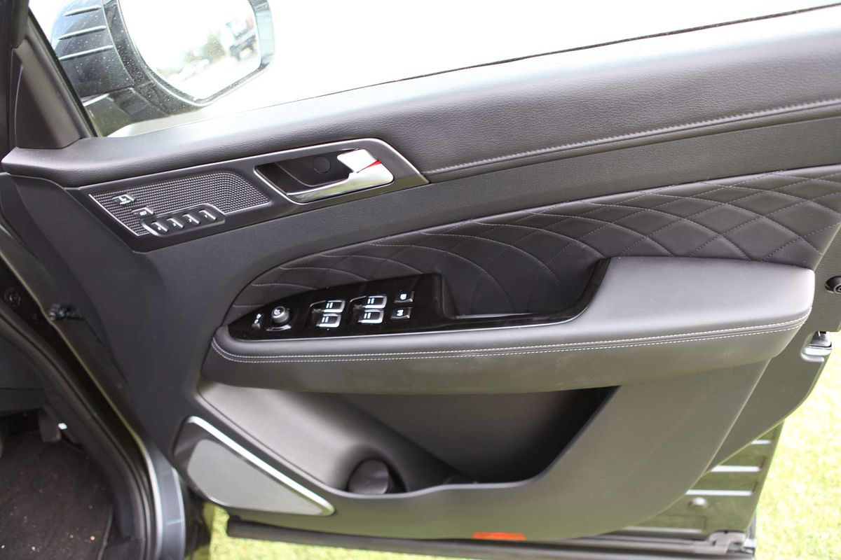 2024 KGM SsangYong Rexton Ultimate Y461