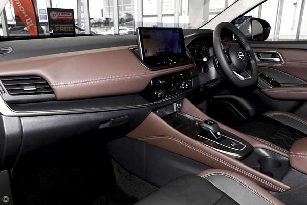 2025 Nissan QASHQAI Ti J12