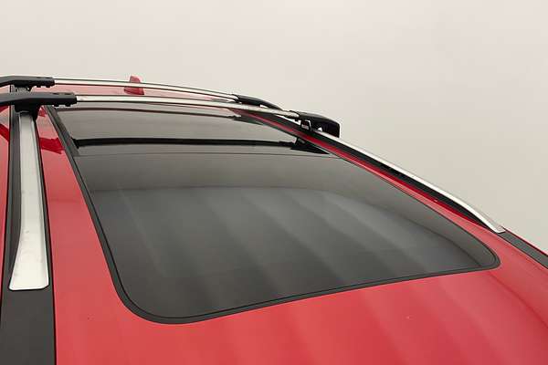 2023 Mahindra XUV700 AX7L