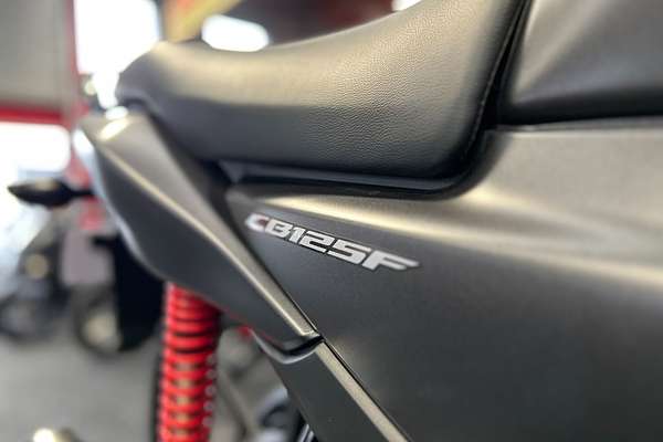 2025 Honda CB125F