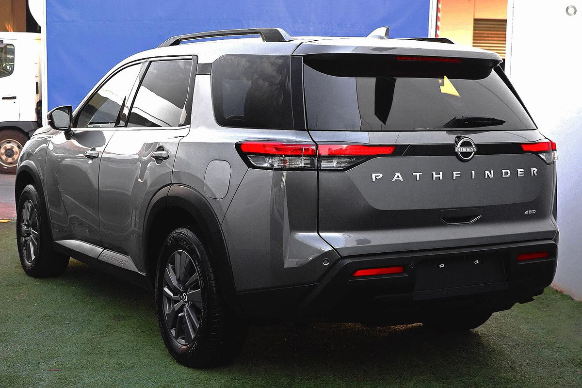 2024 Nissan Pathfinder ST-L R53