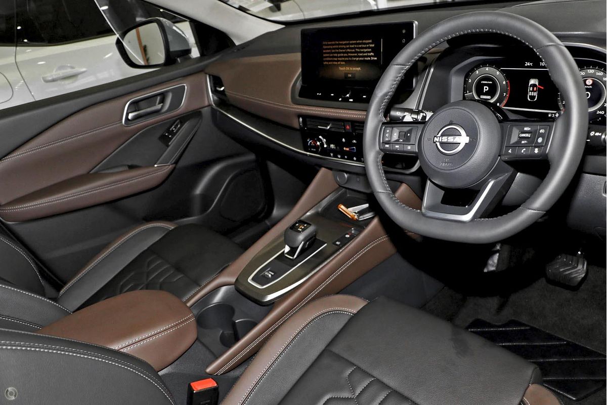 2025 Nissan QASHQAI Ti J12