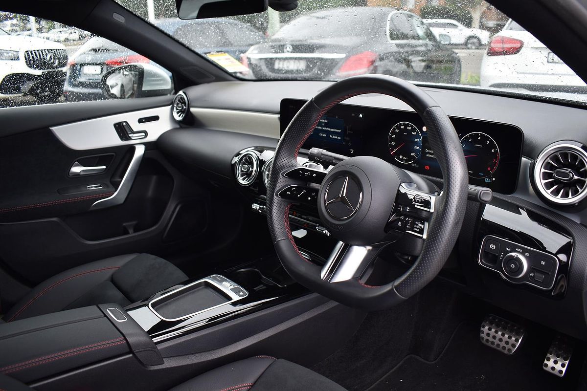 2024 Mercedes-Benz A-Class A250 V177