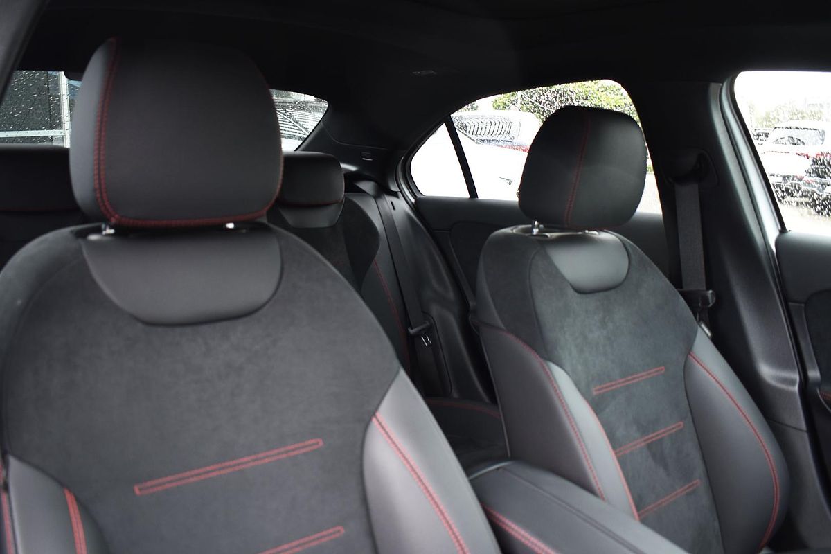 2024 Mercedes-Benz A-Class A250 V177