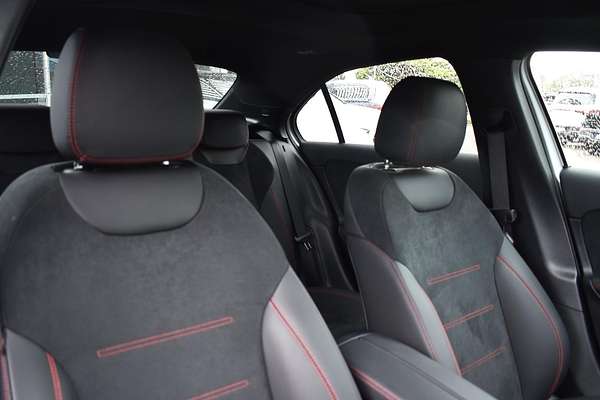 2024 Mercedes-Benz A-Class A250 V177