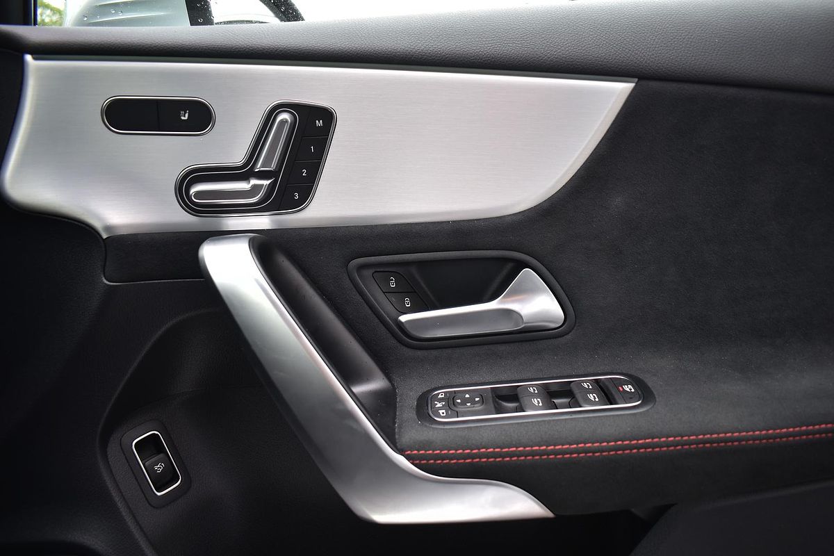 2024 Mercedes-Benz A-Class A250 V177