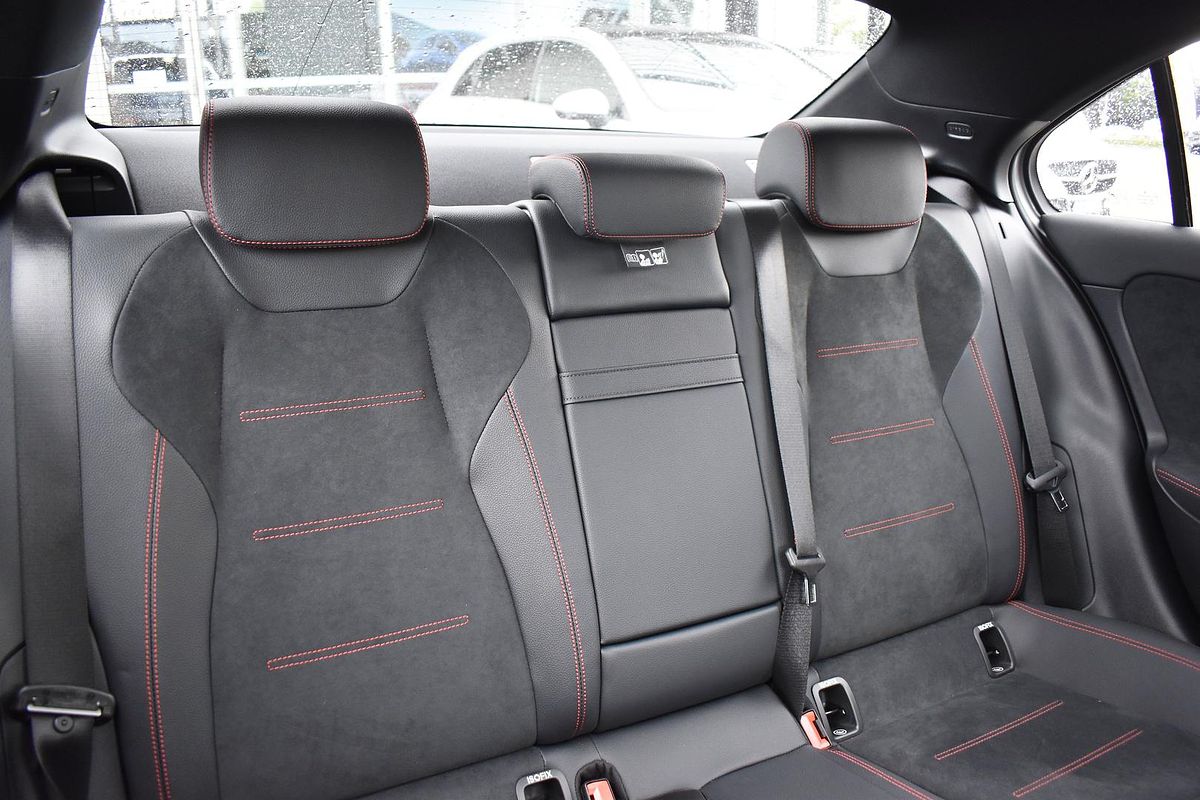 2024 Mercedes-Benz A-Class A250 V177