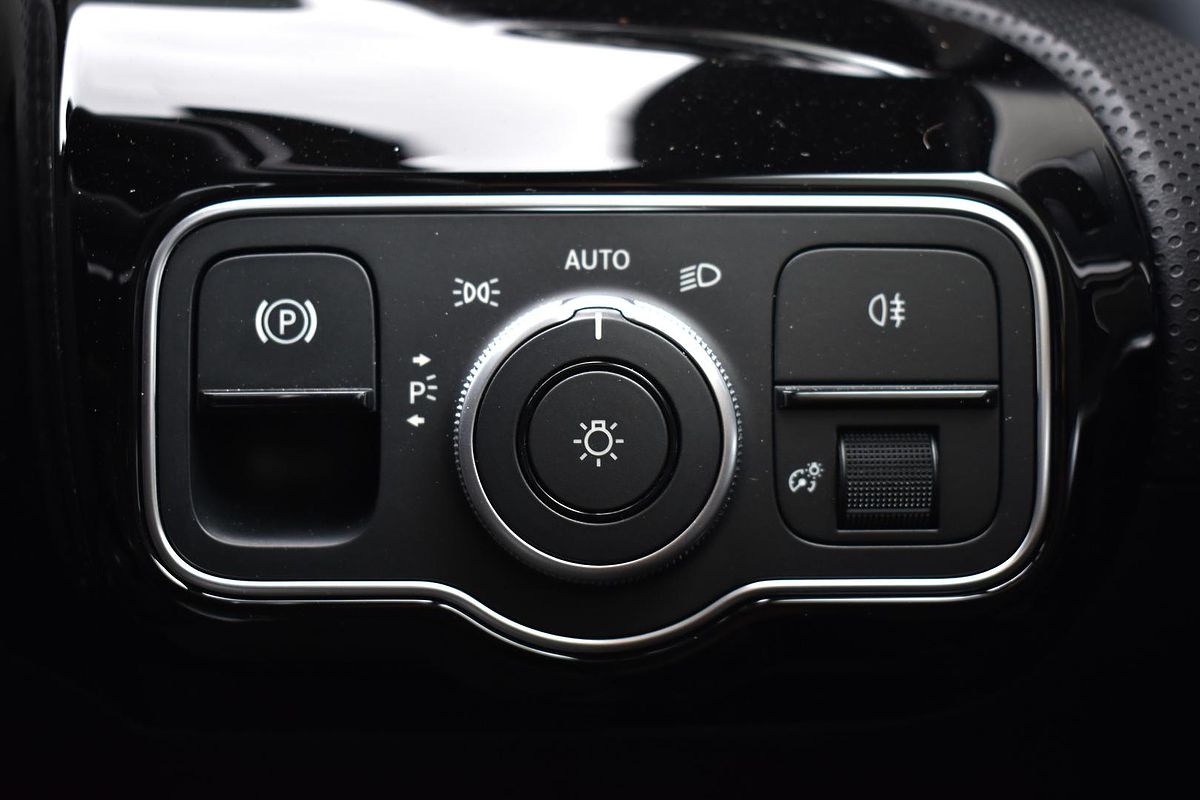 2024 Mercedes-Benz A-Class A250 V177