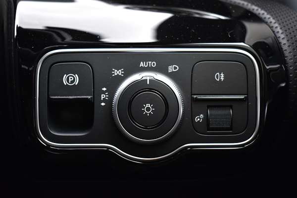 2024 Mercedes-Benz A-Class A250 V177