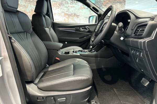 2025 Isuzu MU-X LS-T