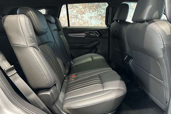 2025 Isuzu MU-X LS-T