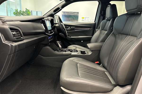 2025 Isuzu MU-X LS-T