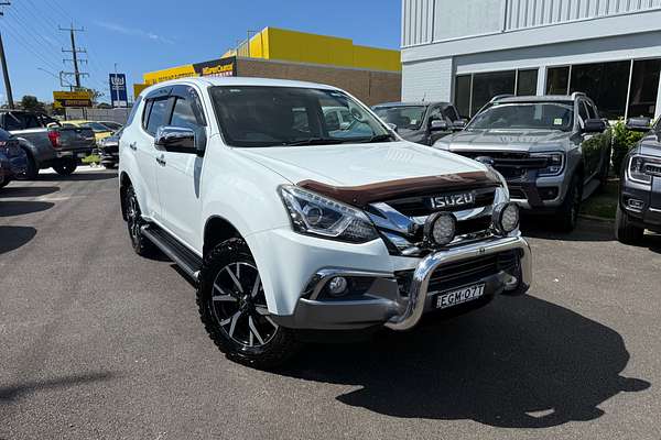 2020 Isuzu MU-X LS-U