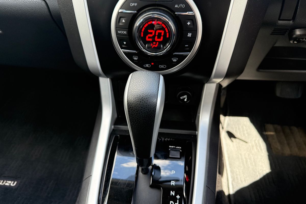2020 Isuzu MU-X LS-U
