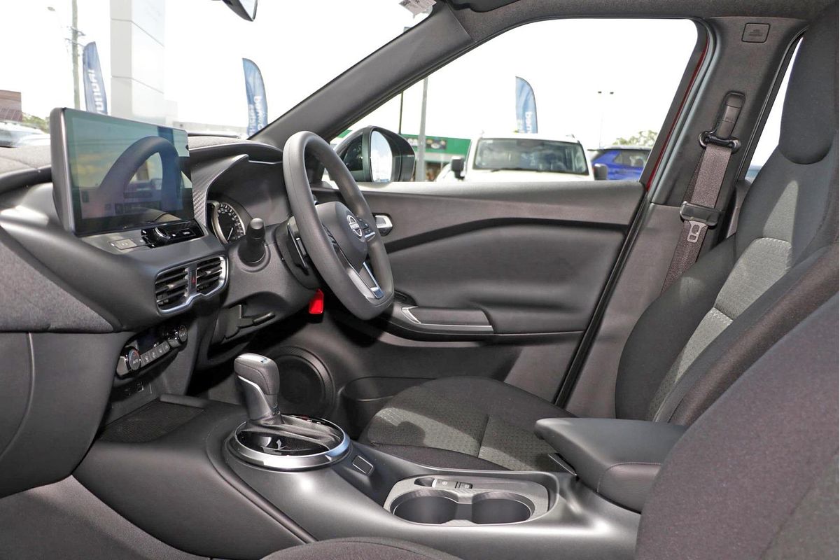 2024 Nissan JUKE ST+ F16