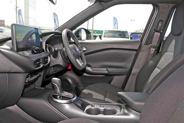 2024 Nissan JUKE ST+ F16