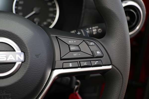 2024 Nissan JUKE ST+ F16