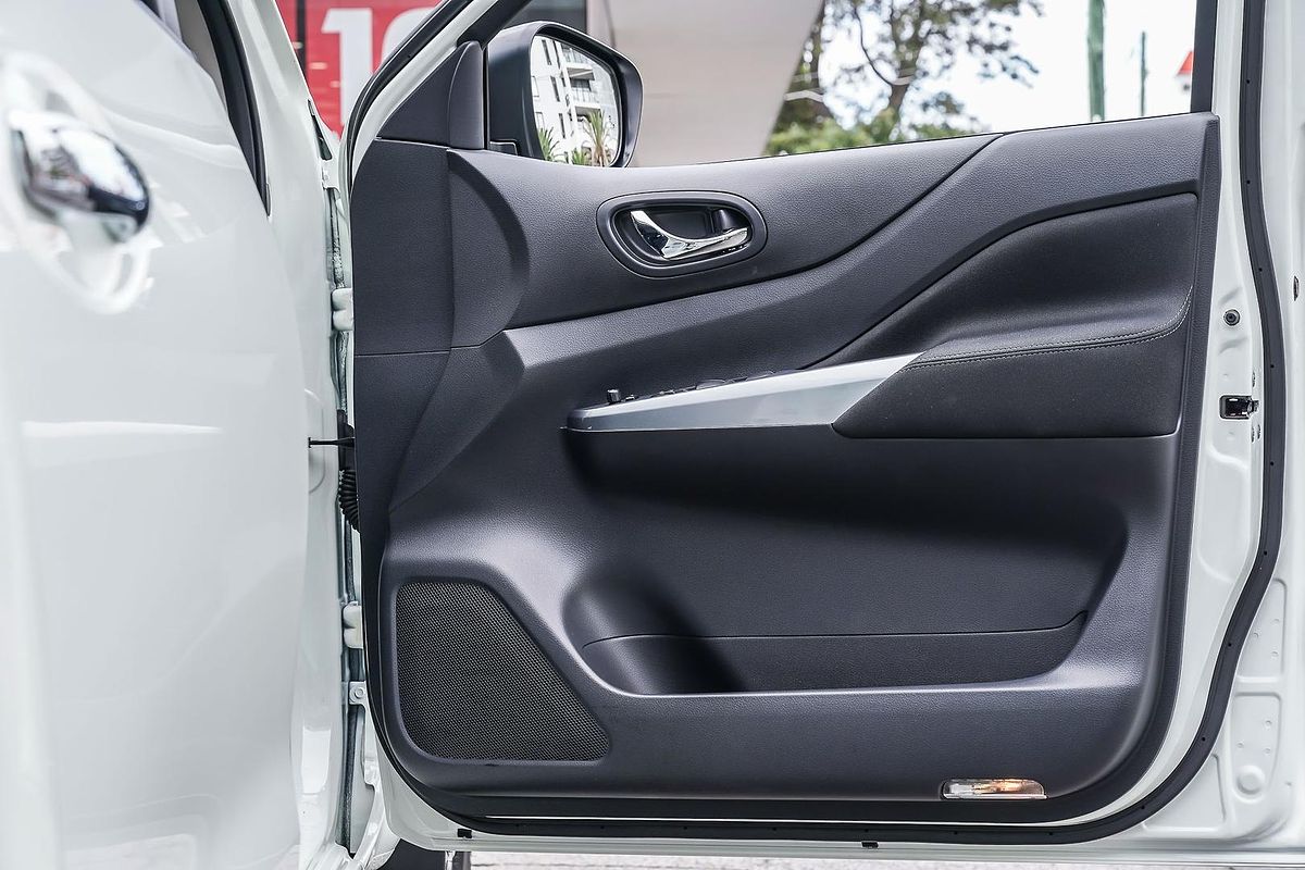 2024 Nissan Navara ST D23 4X4