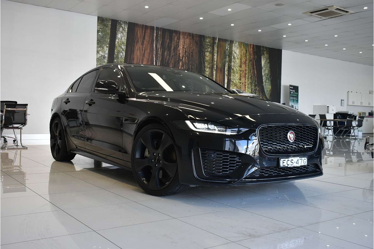 2019 Jaguar XE P300 R-Dynamic SE X760