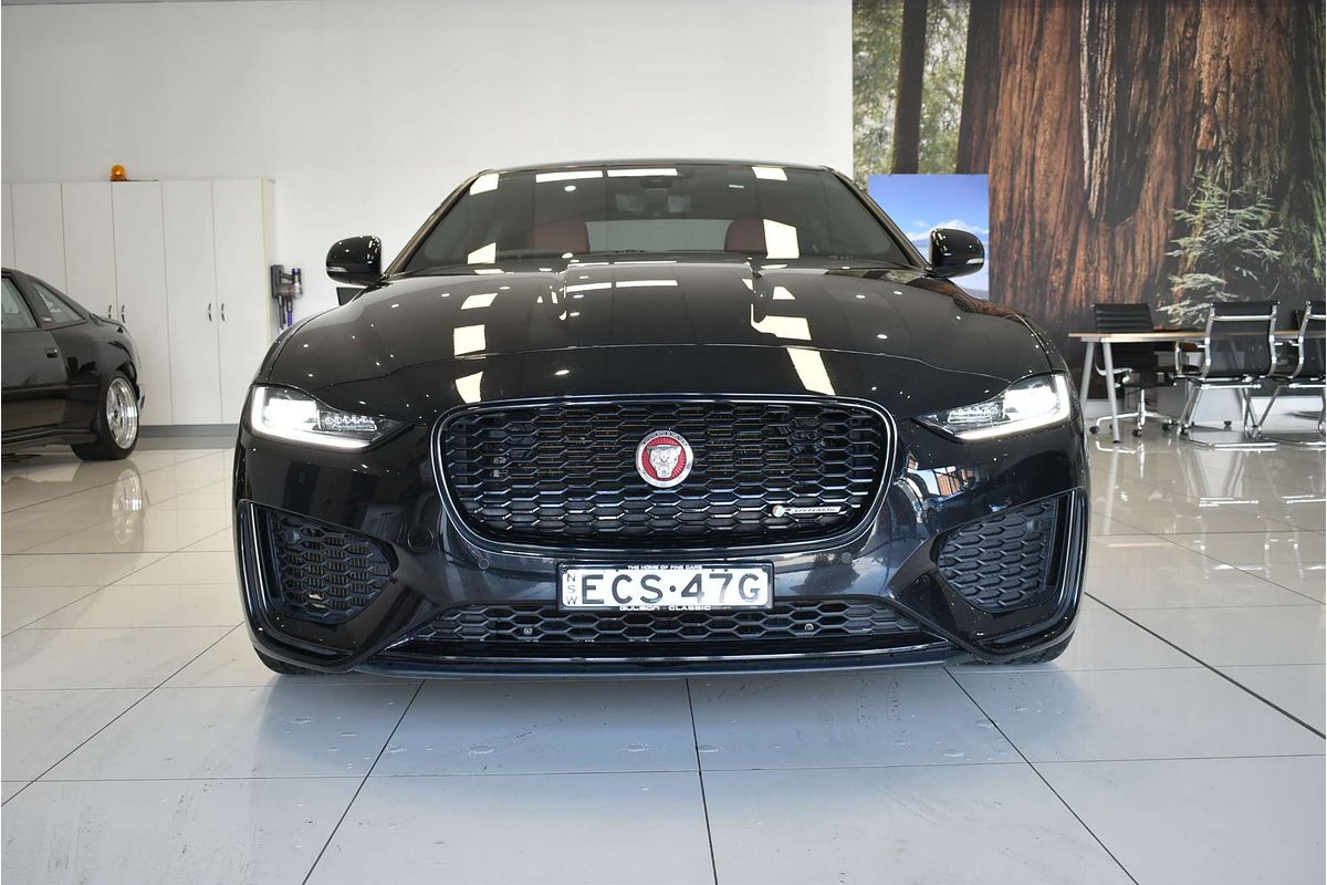 2019 Jaguar XE P300 R-Dynamic SE X760