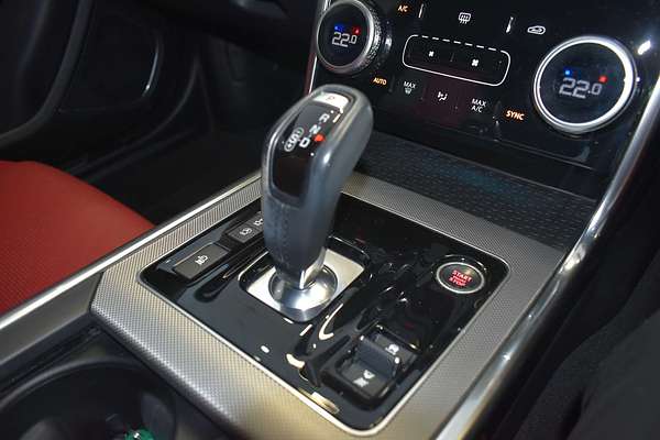 2019 Jaguar XE P300 R-Dynamic SE X760