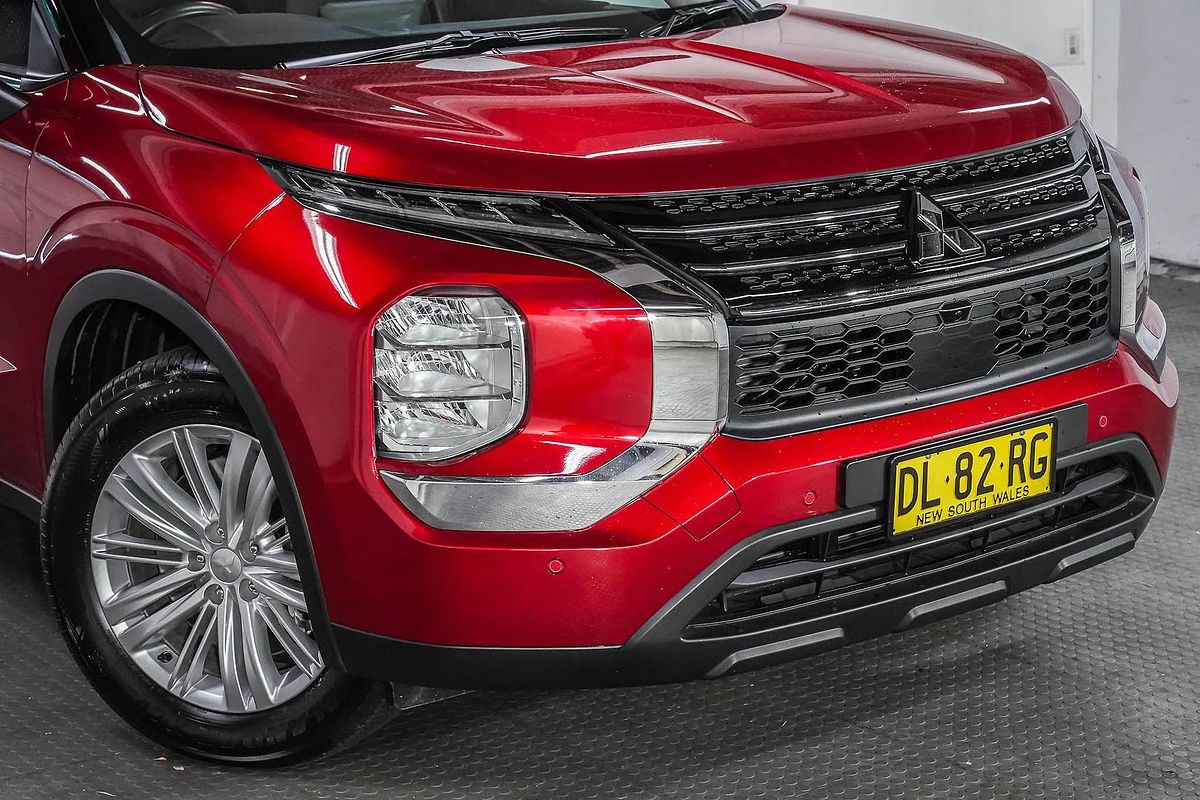 2024 Mitsubishi Outlander ES ZM