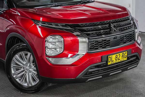 2024 Mitsubishi Outlander ES ZM