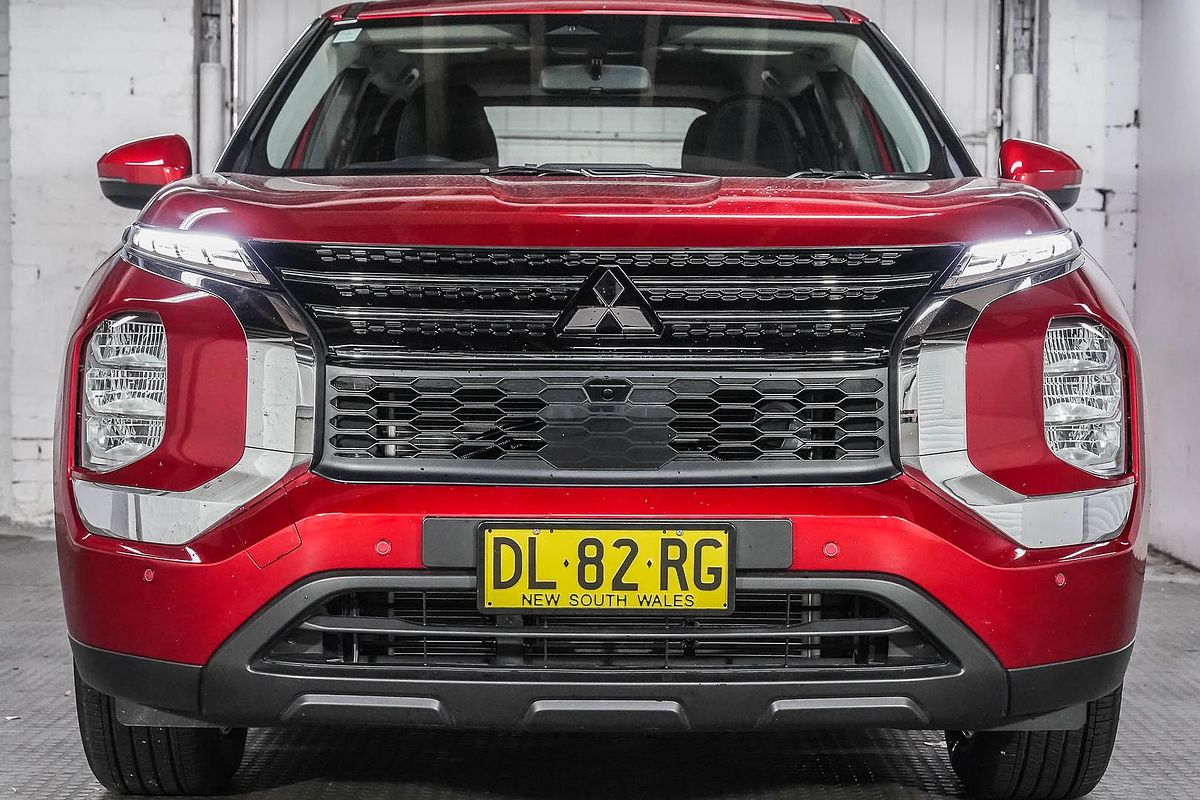2024 Mitsubishi Outlander ES ZM
