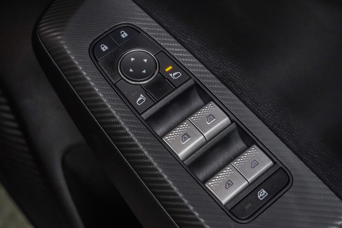 2024 Mitsubishi Outlander ES ZM