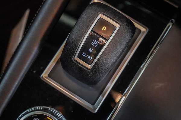 2024 Mitsubishi Outlander ES ZM