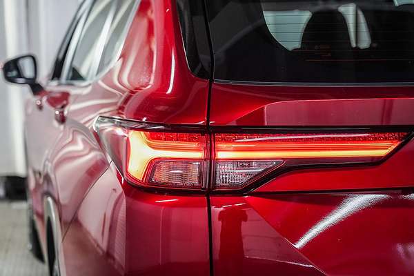 2024 Mitsubishi Outlander ES ZM
