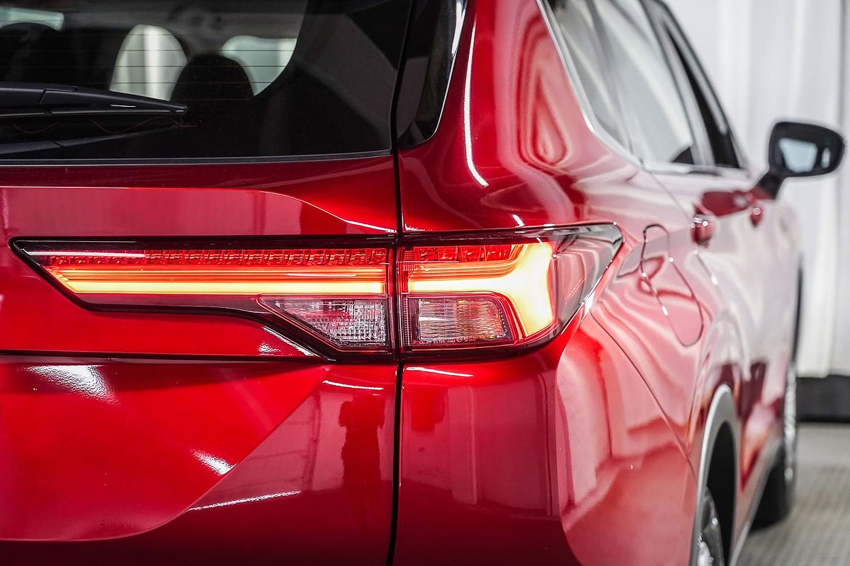 2024 Mitsubishi Outlander ES ZM