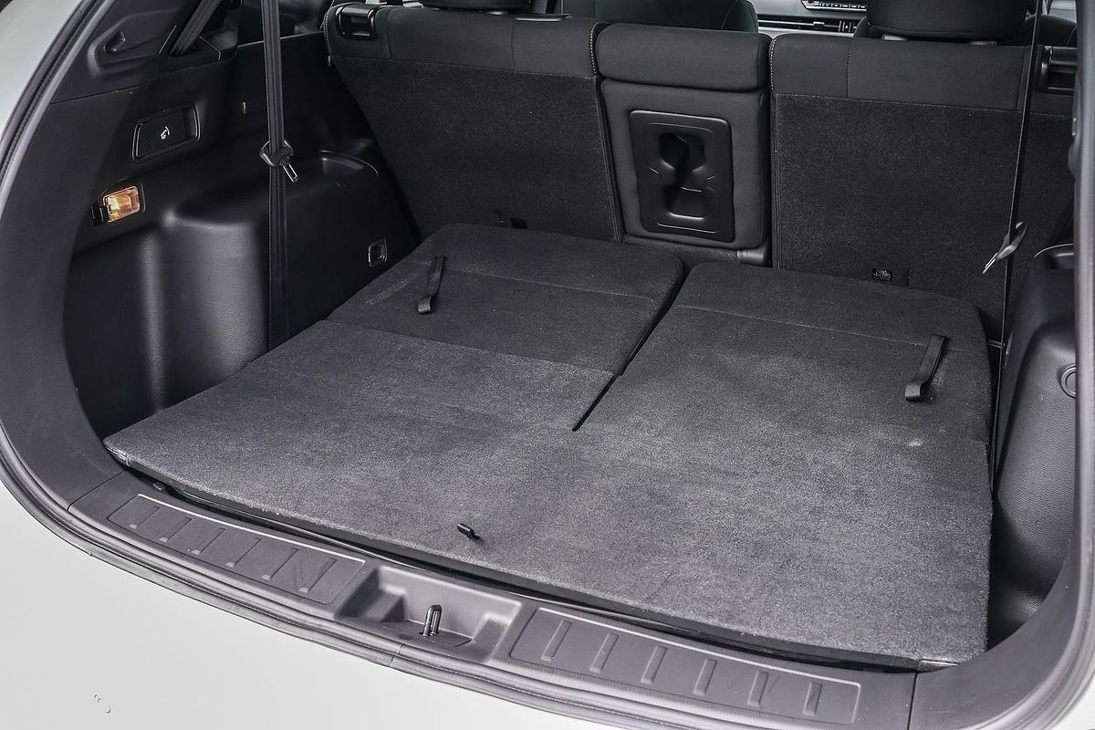 2024 Mitsubishi Outlander LS ZM