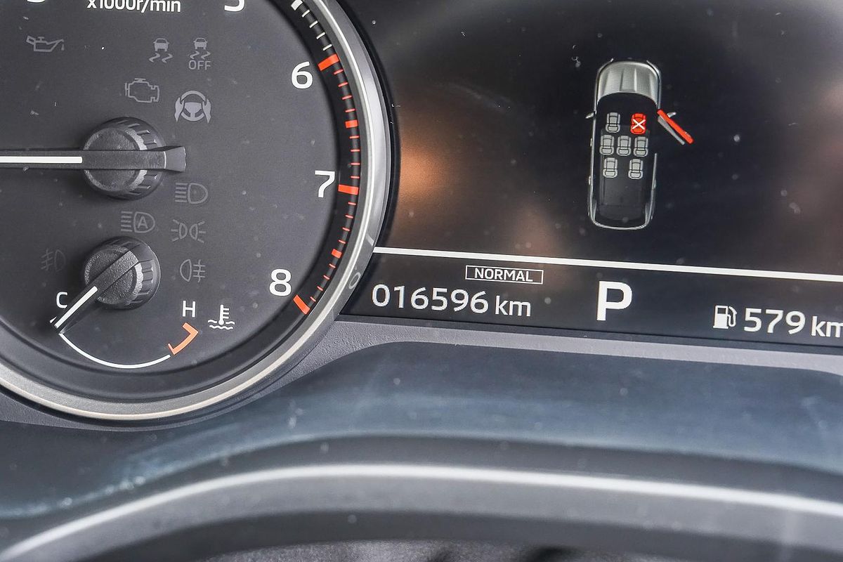 2024 Mitsubishi Outlander LS ZM