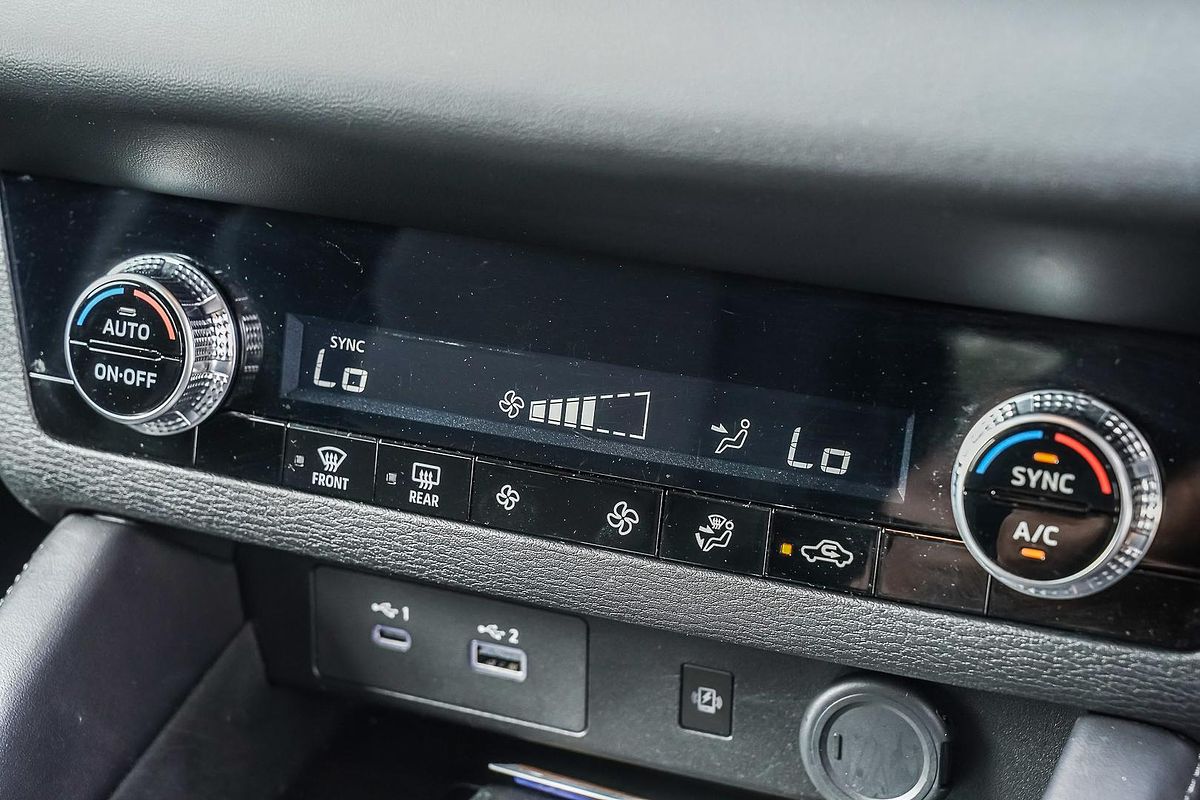 2024 Mitsubishi Outlander LS ZM