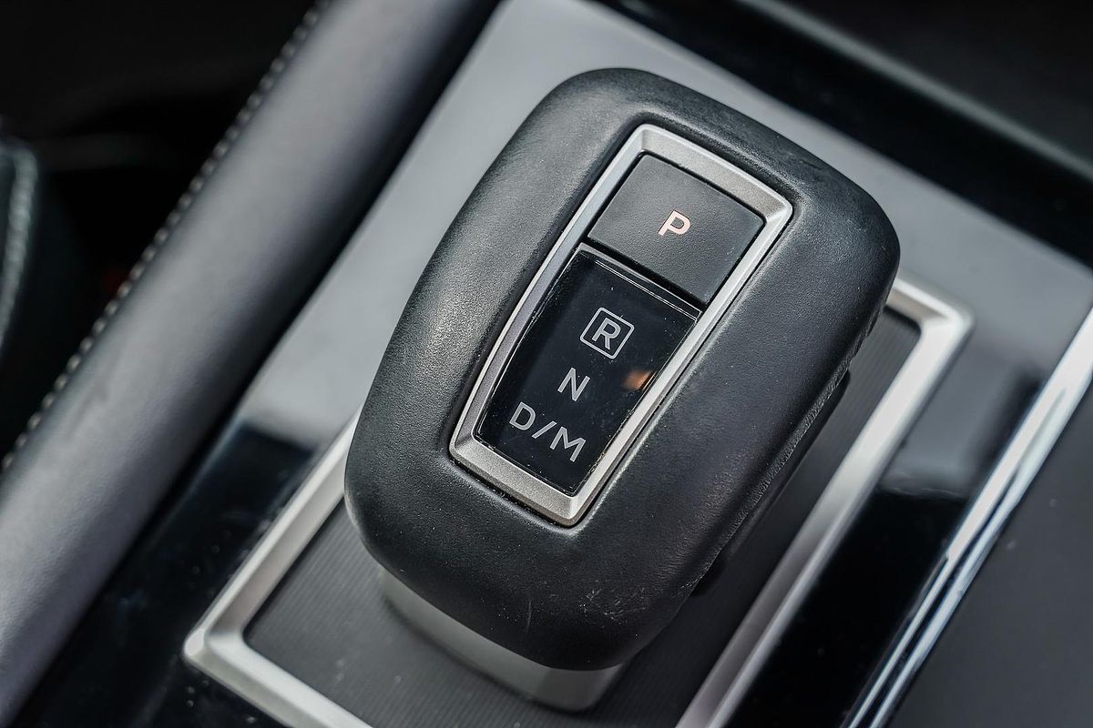 2024 Mitsubishi Outlander LS ZM