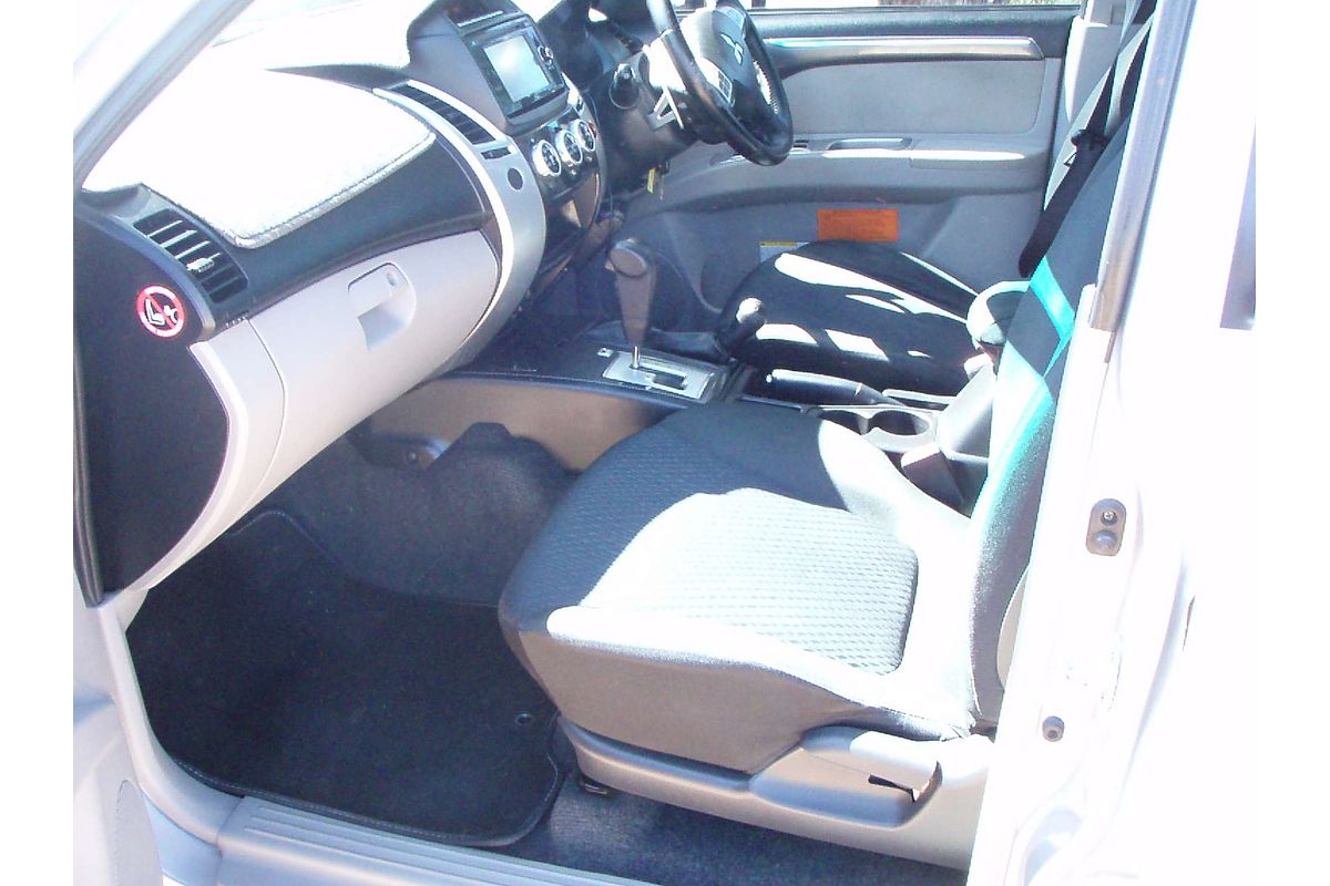 2015 Mitsubishi Challenger  PC