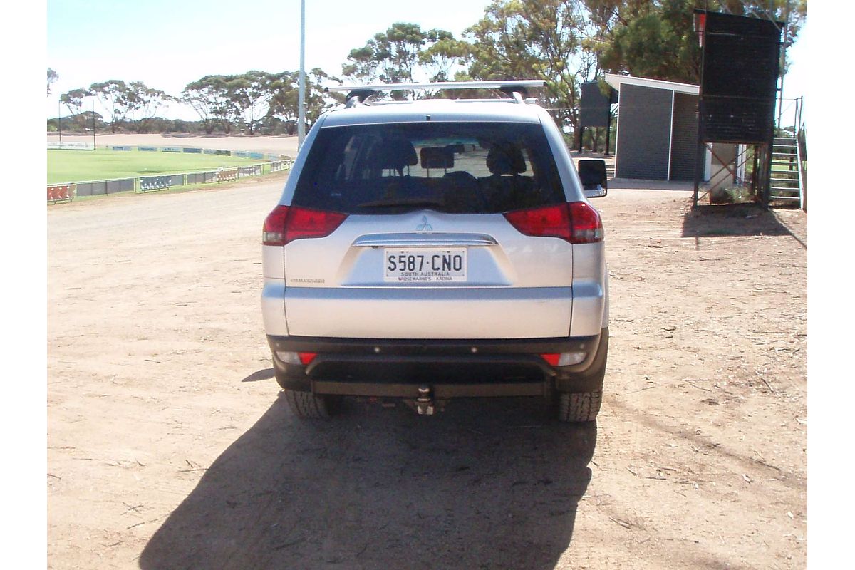 2015 Mitsubishi Challenger  PC