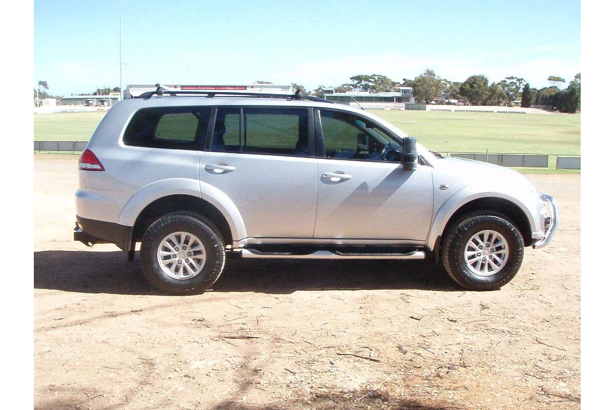 2015 Mitsubishi Challenger  PC