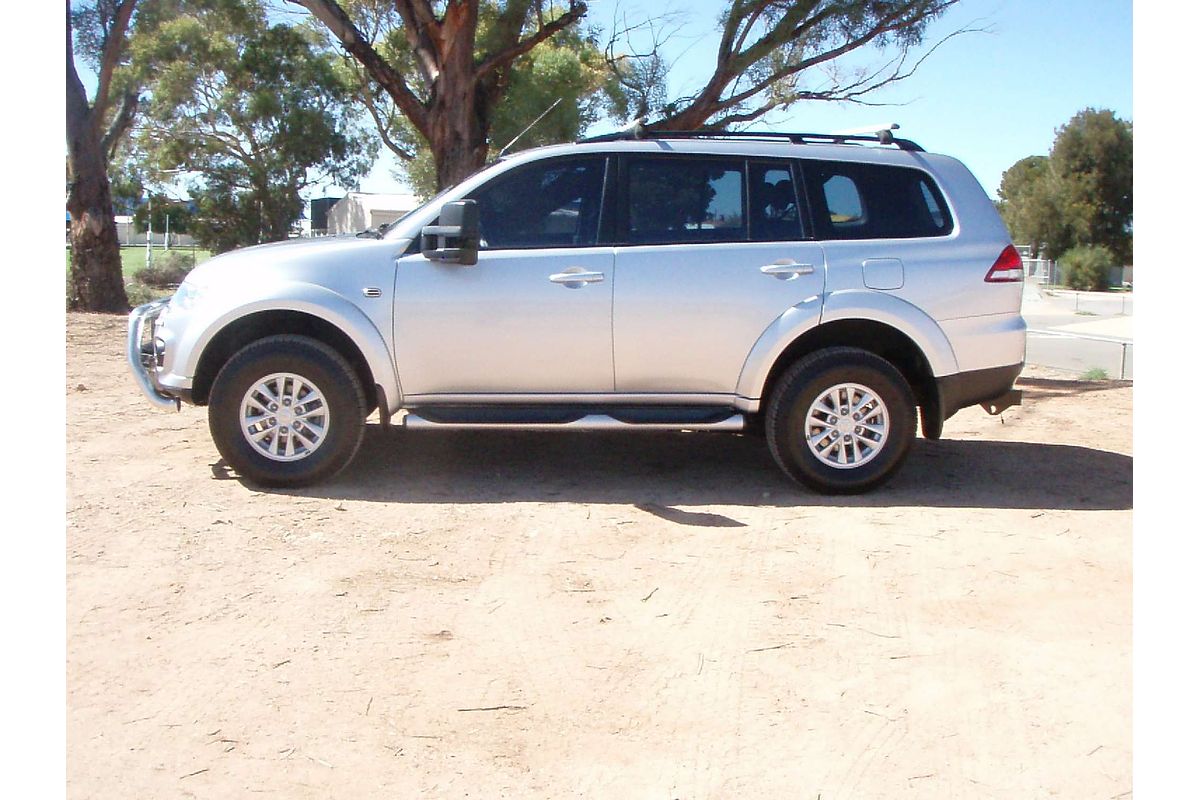 2015 Mitsubishi Challenger  PC