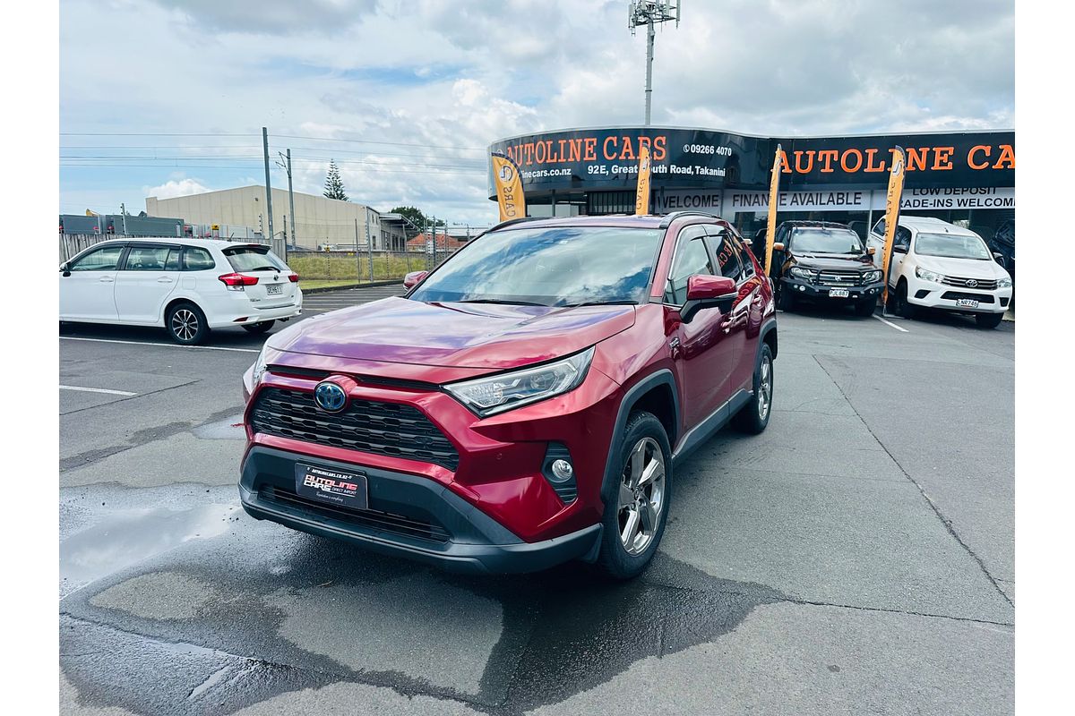 2020 Toyota RAV4 Hybrid X