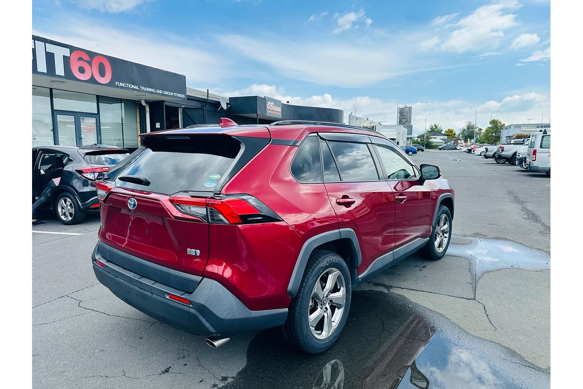 2020 Toyota RAV4 Hybrid X