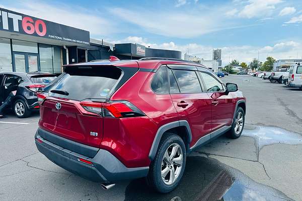 2020 Toyota RAV4 Hybrid X