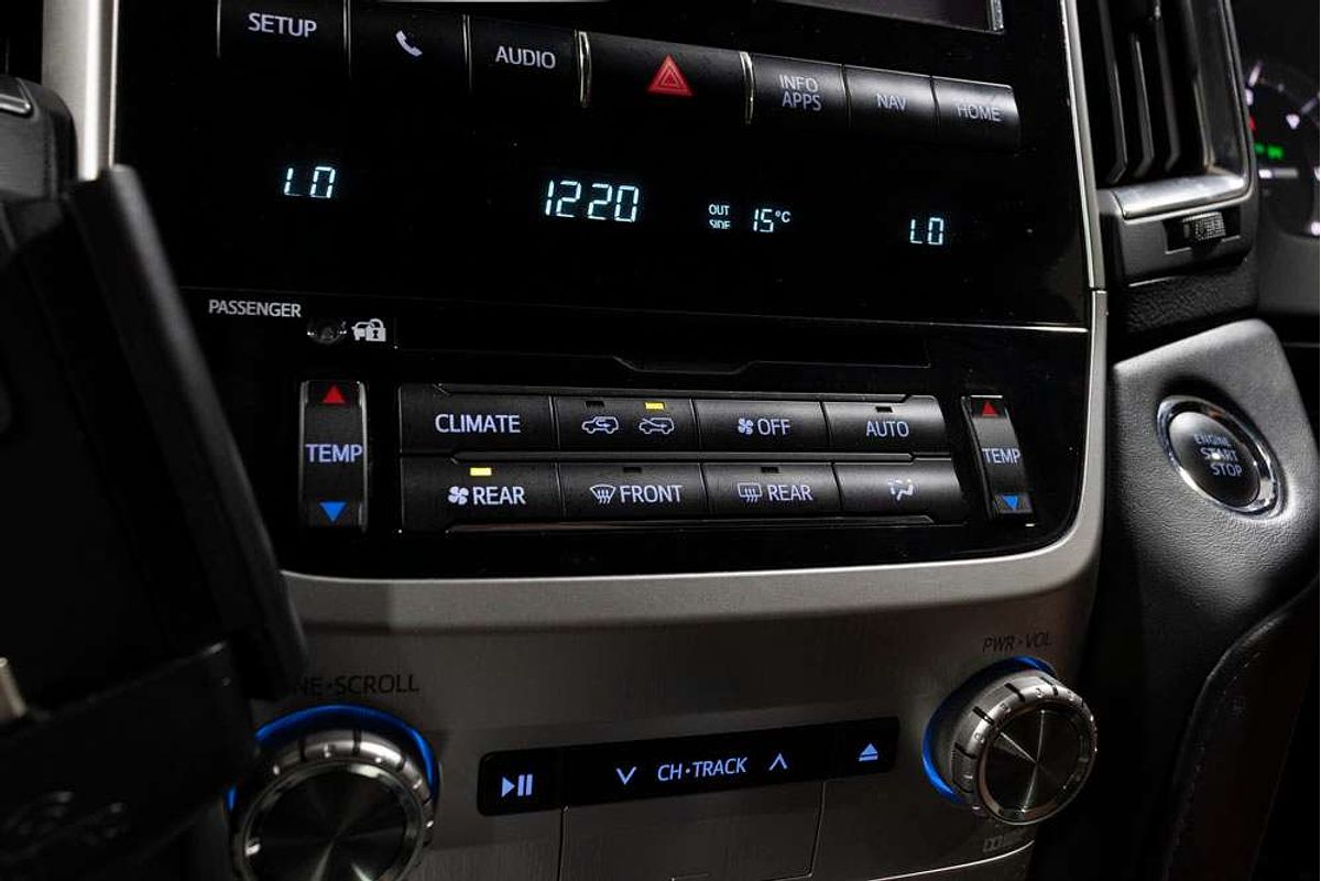 2016 Toyota Landcruiser Sahara VDJ200R