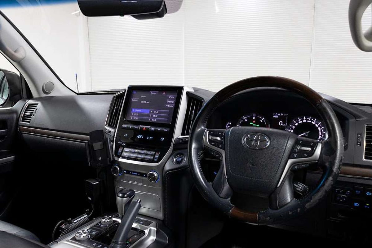 2016 Toyota Landcruiser Sahara VDJ200R