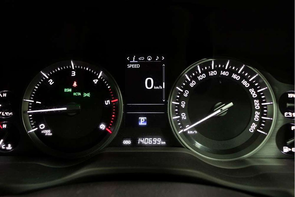 2016 Toyota Landcruiser Sahara VDJ200R