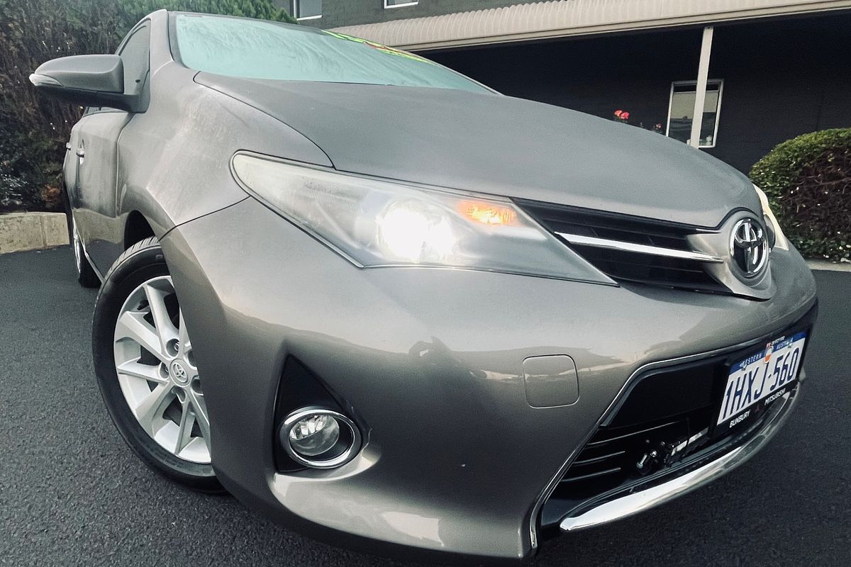 2014 Toyota Corolla Ascent Sport ZRE182R